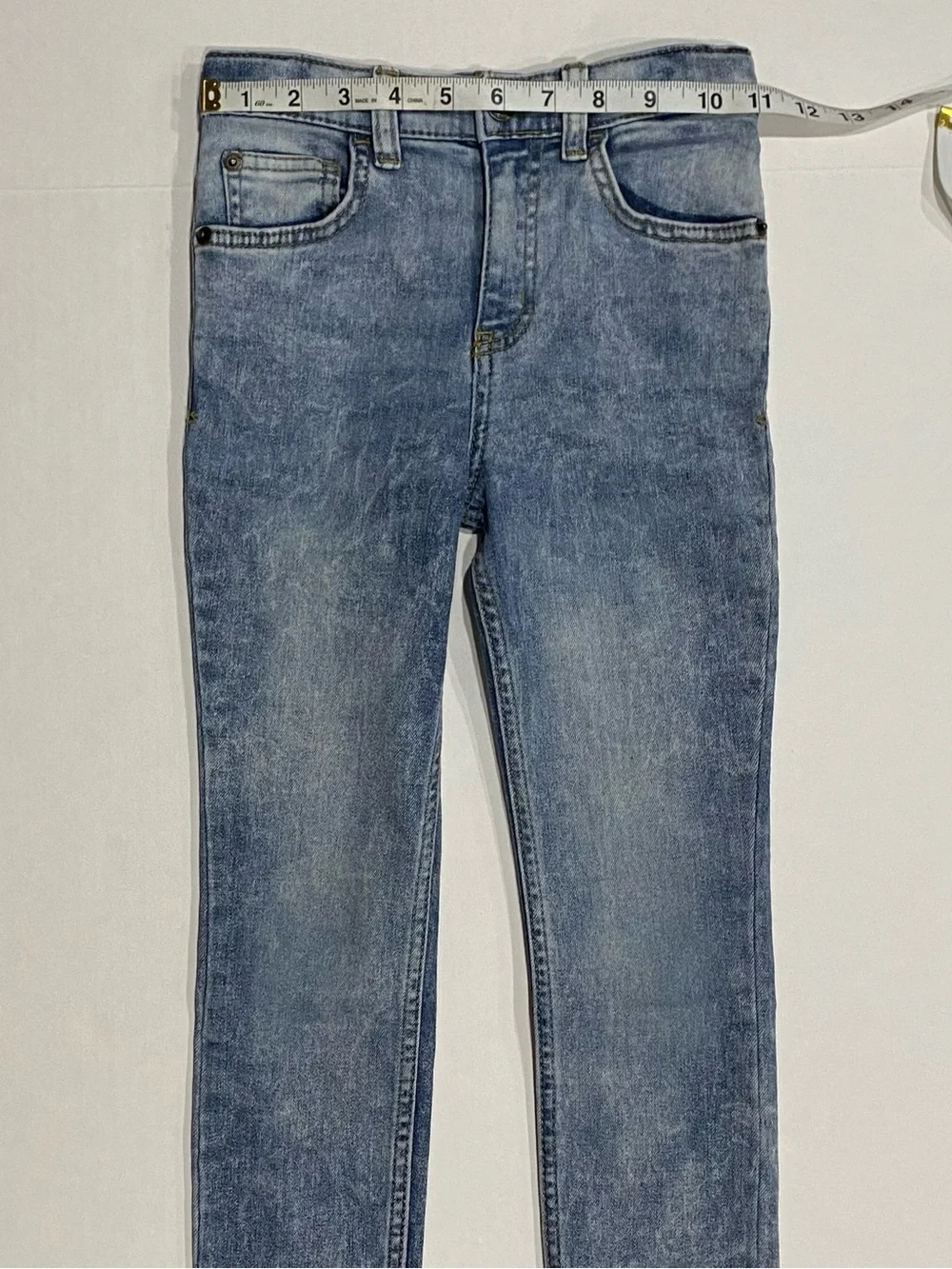 Cat & Jack Boys' Light Wash Super Stretch  Jeans Size 6